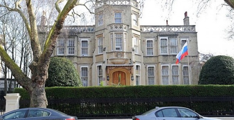 Целью готовившего теракт в Лондоне украинца было посольство или посол России