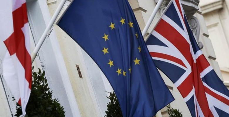 «Британия шантажирует европейцев»