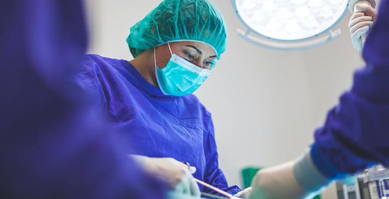 Врачам-иностранцам разрешили не платить визовый взнос на NHS