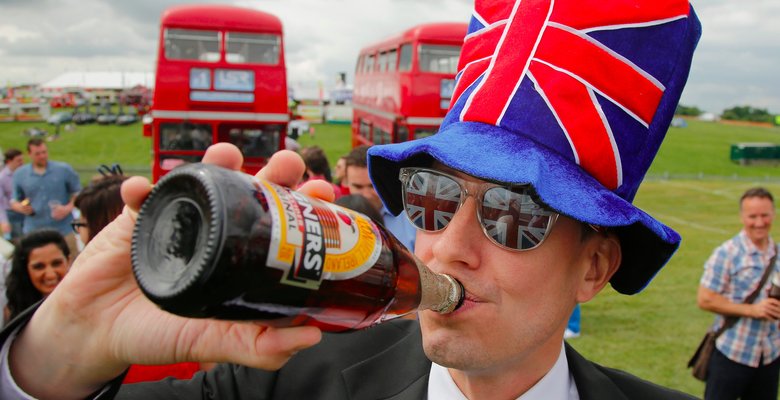 Сколько алкоголя выпивают британцы в пабах