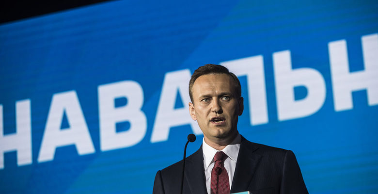 МИД РФ видит в заявлениях G7 о Навальном «мобилизацию санкционных настроений»