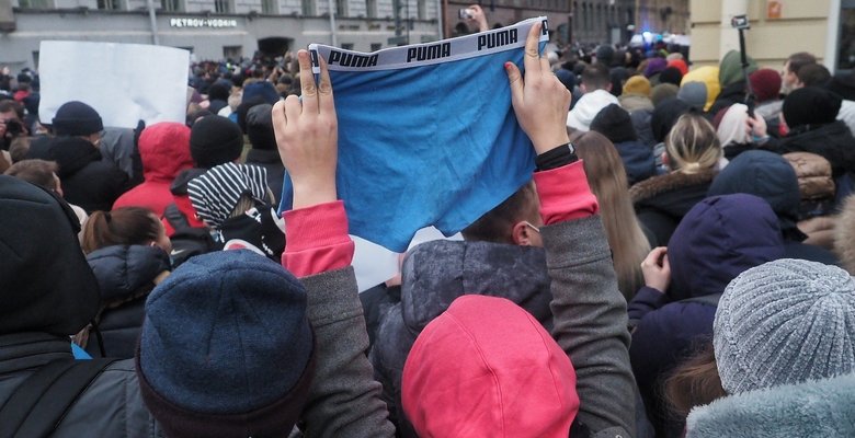 Великобритания осудила насилие в отношении протестующих на акциях в России
