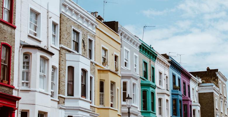 Цены на британскую недвижимость выросли в марте на рекордные с 2007 года 10%