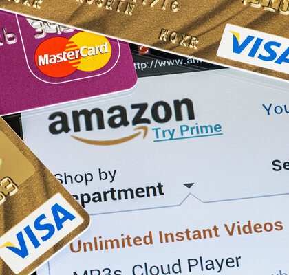Пошли на попятную: Amazon продолжит принимать кредитные карты Visa из Британии