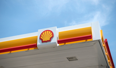 Shell отказывается от закупок российских нефти и газа