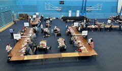 Первые итоги местных выборов: консерваторы теряют позиции, Лондон за лейбористами