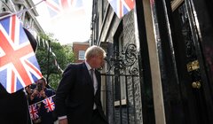 Борис Джонсон предложил оптимизировать штат госслужащих. Без работы могут остаться 90 тысяч человек
