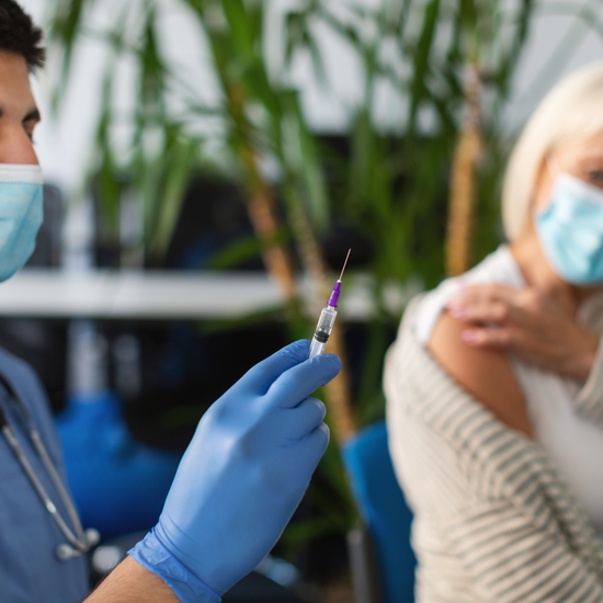 NHS готовится к новому этапу вакцинации от коронавируса