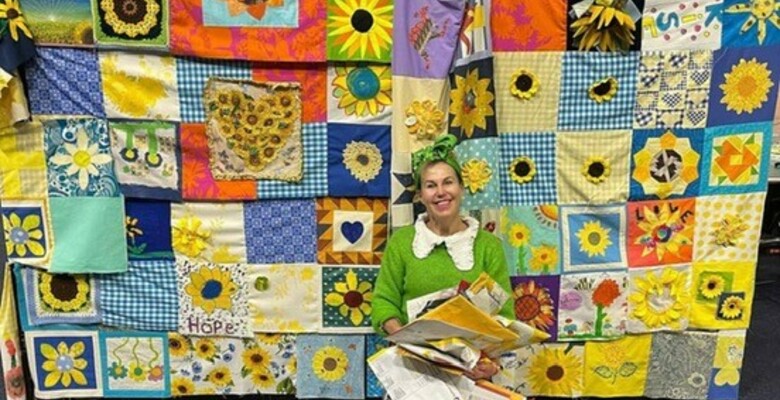 Джанно Маклафлин и ее проект #SUNFLOWERQUILTFORUKRAINE. 