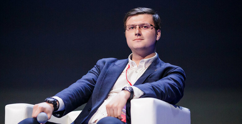 «Люди пока плохо понимают возможности искусственного интеллекта». Большое интервью с экспертом по ИИ Романом Копосовым