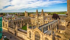 Кембридж обвинили в социальной инженерии из-за резкого сокращения числа абитуриентов из частных школ