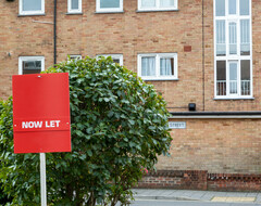 Около миллиона квартиросъемщиков в Англии находятся под угрозой выселения
