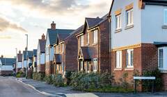 Цены на жилье в Великобритании падают самыми быстрыми темпами за последние 14 лет