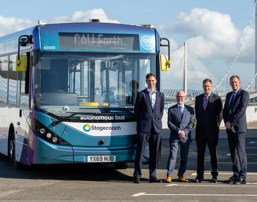 В Великобритании запустили первый автобус без водителя 