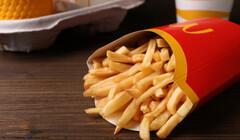 Картошки и зрелищ: McDonald's будет раздавать посетителям фестивалей бесплатный картофель фри