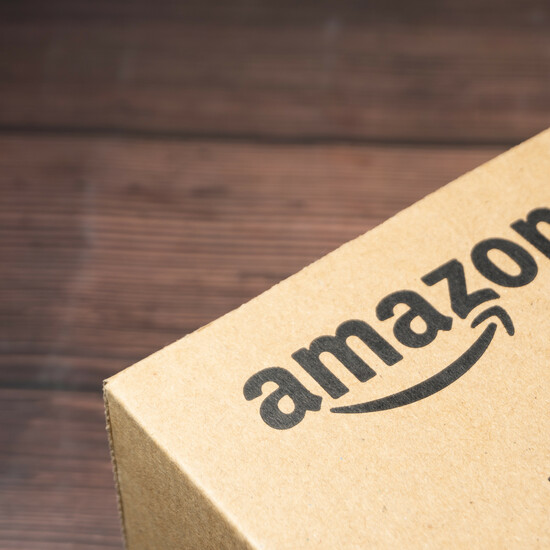 Amazon разрешит сотрудникам с детьми брать отпуск на время каникул и праздников