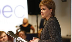Депутаты призывают исключить Николу Стерджен из Шотландской национальной партии