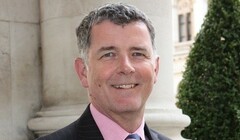 Глава британской разведки предложил россиянам сотрудничать с MI6