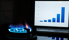Счета за тепло и свет в Великобритании снижаются не так быстро, как мировые цены на газ. Как работает тарифная система?