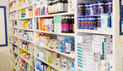 NHS поднимает цену на рецептурные лекарства и тканевые бандажи