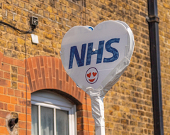 Наши рассказали: NHS — любовь и ненависть