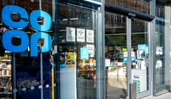 Вопреки тенденциям: Co-op откроет более 120 новых магазинов в Великобритании