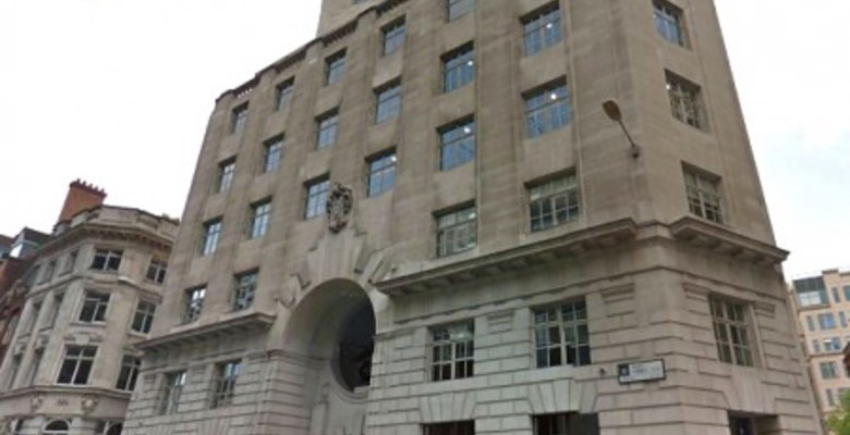 Сбербанк, ВТБ и Альфа-Банк сокращают персонал в лондонских отделениях