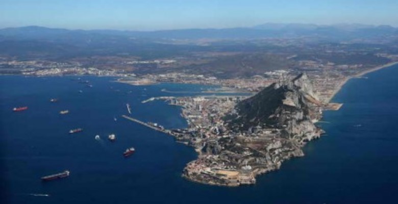 МИД Великобритании обвинил Испанию во вторжении в территориальные воды Гибралтара