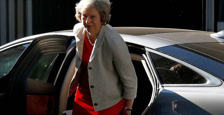 Новый британский премьер ужесточает политику по отношению к Брюсселю и Москве