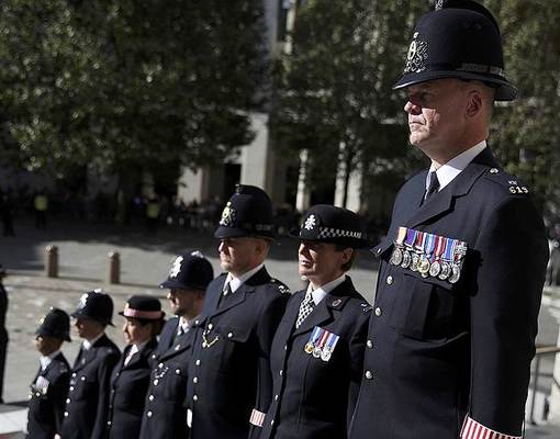 Жалобы на действия британских полицейских сократились на 93%