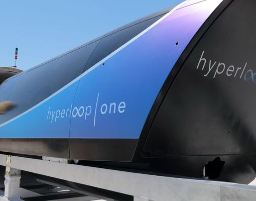 Пассажирская капсула Hyperloop One разогналась до 308 км/ч