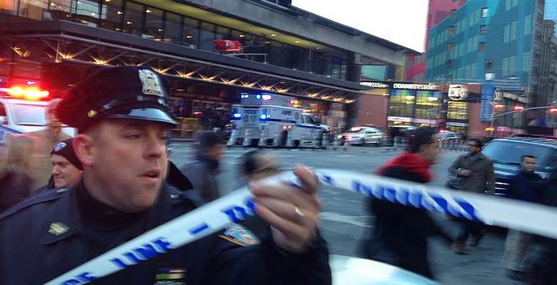 В Нью-Йорке на Манхэттене произошел взрыв
