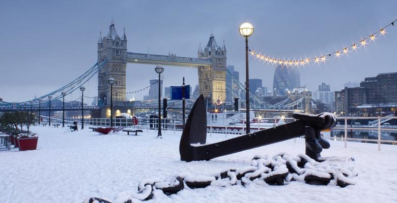 Ущерб британской экономике от снега составил £1 млрд в сутки