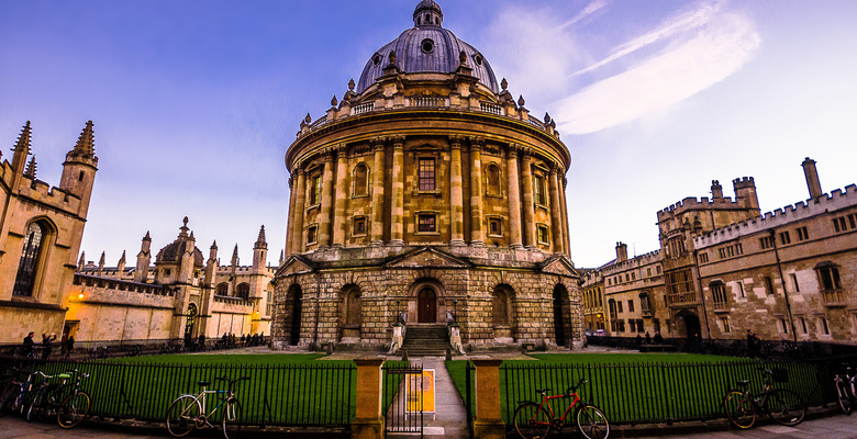 Фото: Oxford