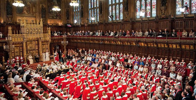 Парламент Британии ограничил полномочия правительства при «Брексите» без сделки