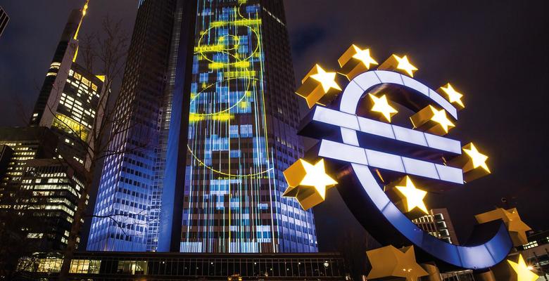 Европарламент призвал ЕЦБ обеспечить стабильность финансовых рынков с случае жесткого «Брексита»