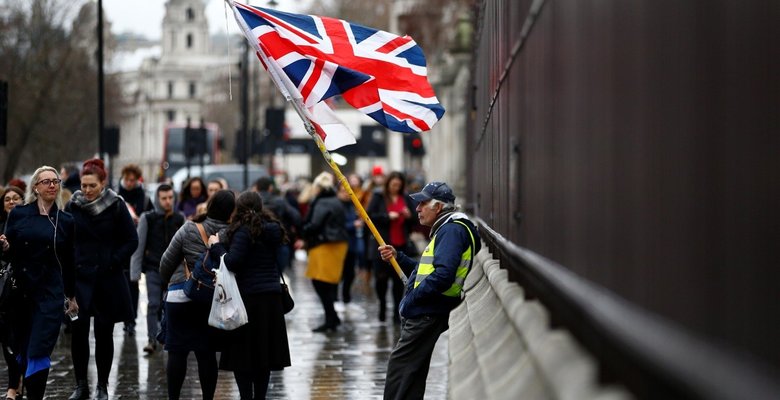 За отсрочку «Брексита» выступают больше половины британцев