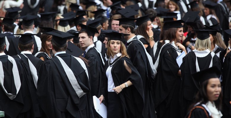 В Оксфорде и Кембридже сокращается число британских студентов