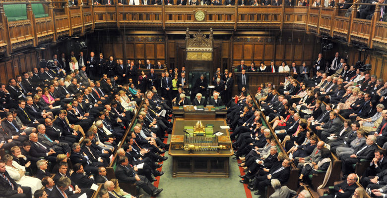 Британские парламентарии поддержали идею голосования по разным вариантам «Брексита»