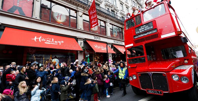 Самый богатый человек Индии купил британский магазин игрушек Hamley’s