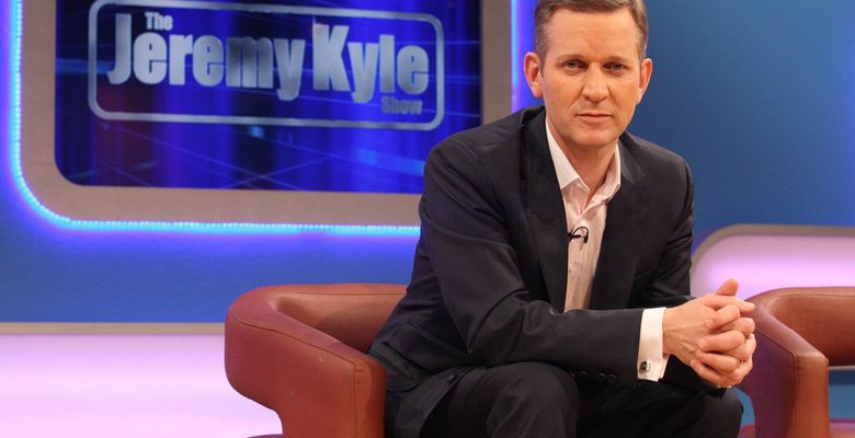 Британский канал закрыл скандальное телешоу Джереми Кайла после смерти гостя 