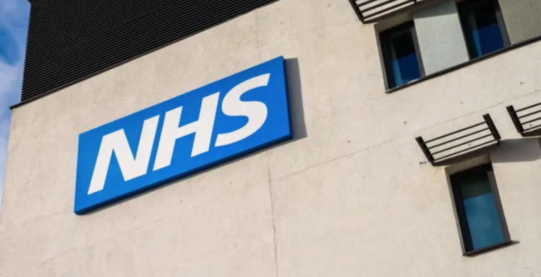 Шесть человек погибли после отравления сэндвичами в больницах NHS