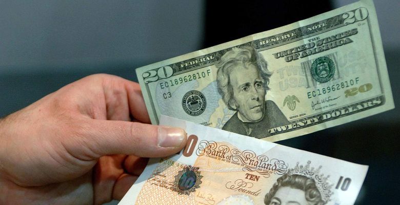 Курс фунта к доллару упал до трехлетнего минимума