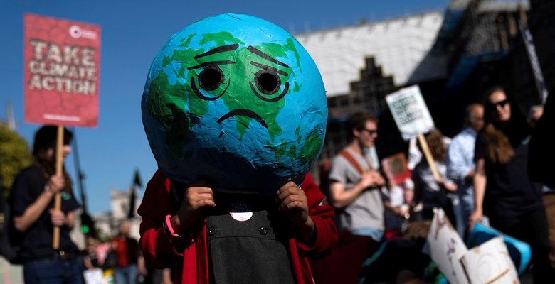 Английский толковый словарь назвал «климатическую забастовку» словом года