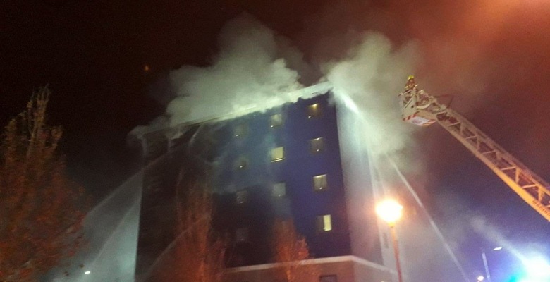 На западе Лондона загорелся отель Travelodge. Никто из постояльцев не пострадал