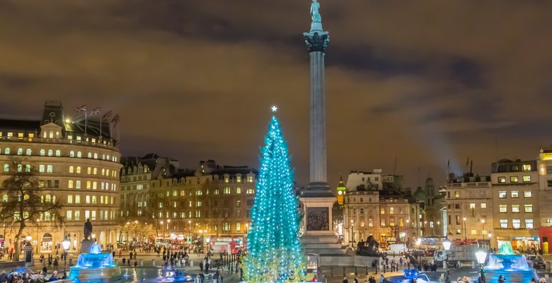 Главная рождественская елка страны на Трафальгарской площади