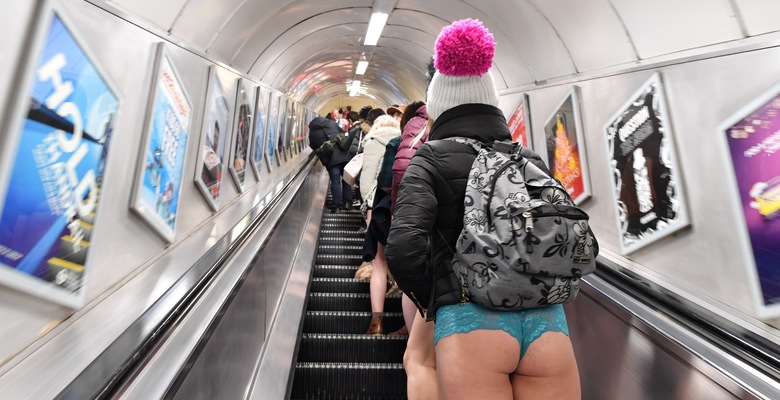 No Trousers Tube Ride: день без штанов в лондонском метро