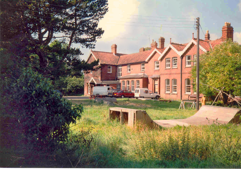 Главное здание школы Summerhill, 1993 год. Фото: wikipedia.org