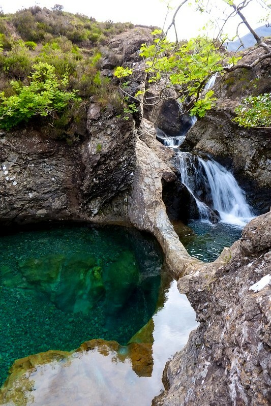 Faerie Pools. Фото: flickr/Daniel Stockman