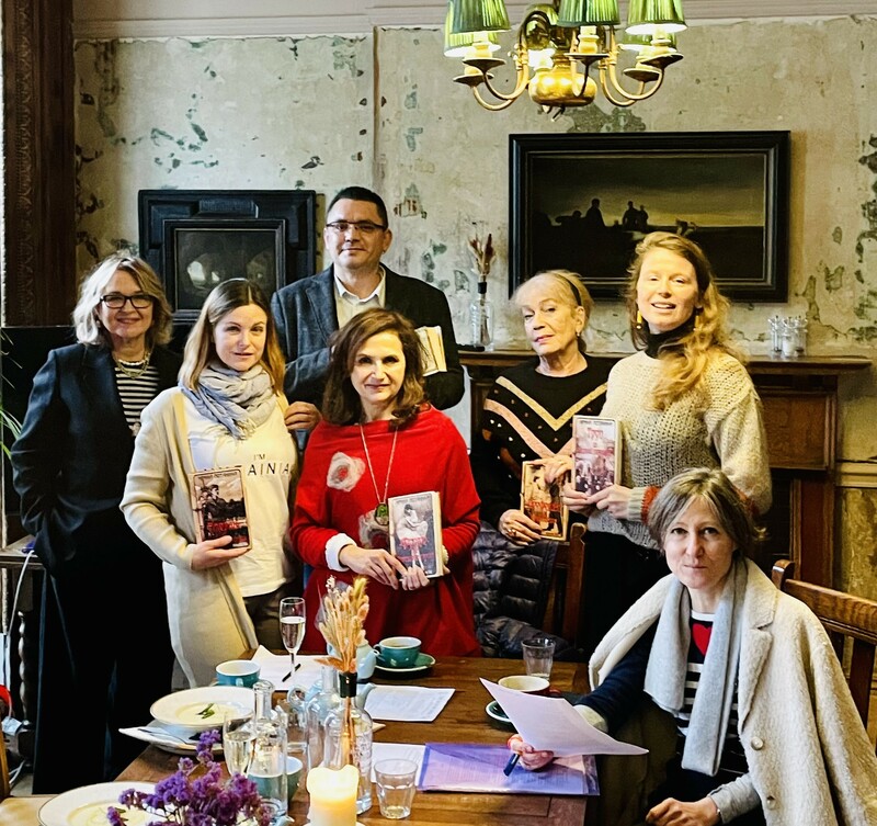 Встреча лондонского клуба многоязычных писателей.